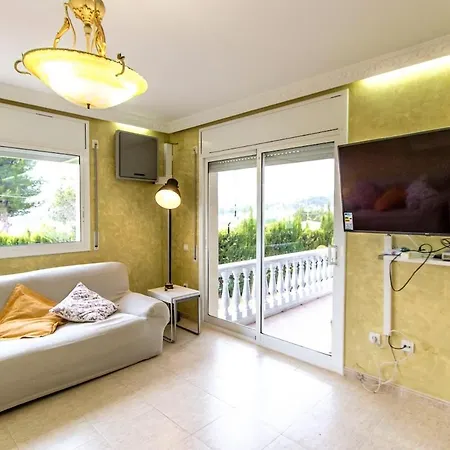 Vil·la Catalunya Casas Costa Dorada Paradise, 2 Km From Beach!